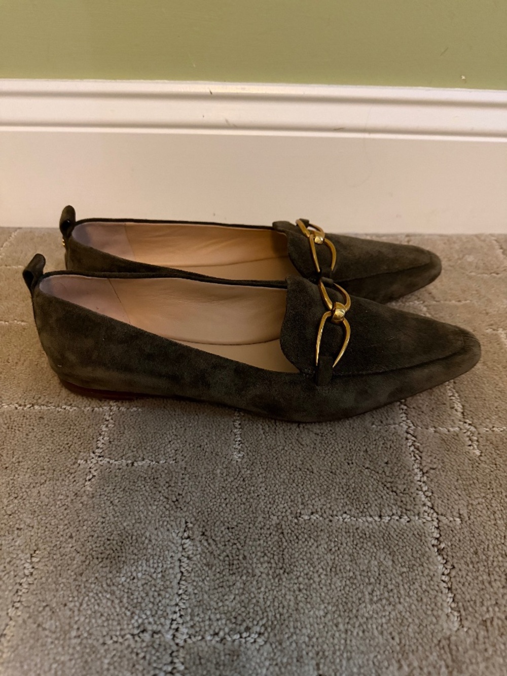 Veronica Beard Champlain Suede Chain Loafers in olive suede Size 9.5